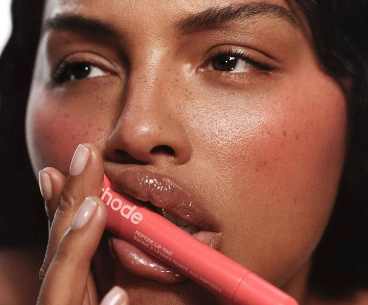 💄 Rhode Peptide Lip Tint – The Tinted Lip Layer (Copie)