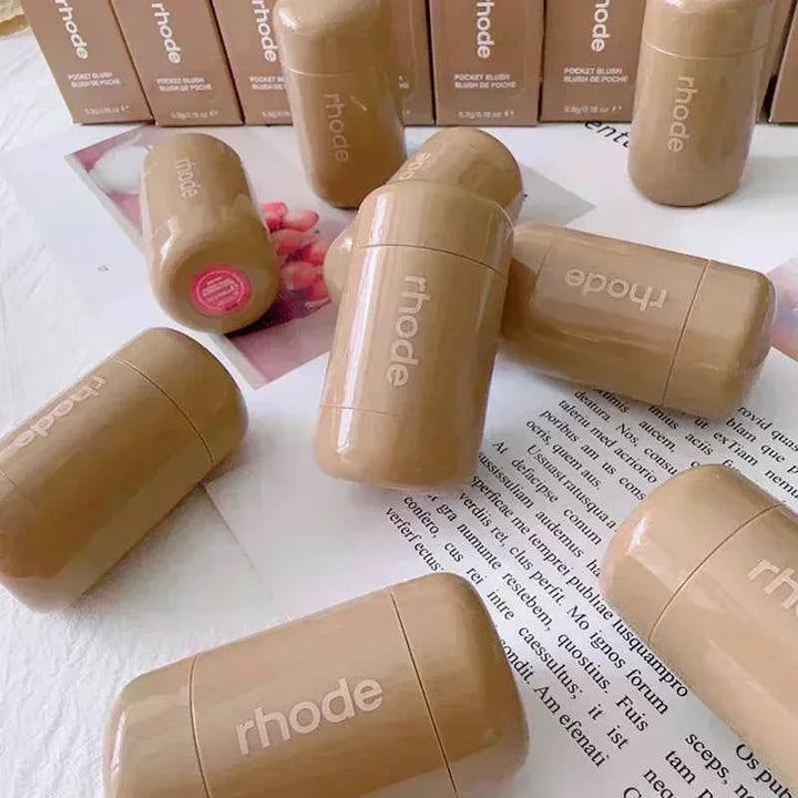 💖 Rhode Pocket Blush – L’éclat naturel à portée de main (Copie)